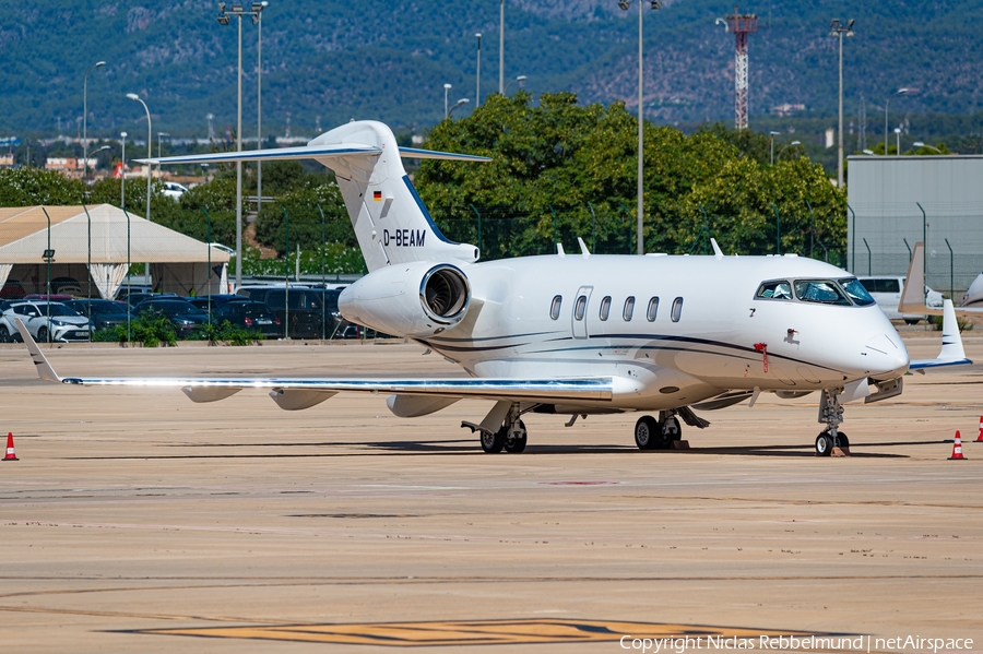 Jet Pool Network Bombardier BD-100-1A10 Challenger 300 (D-BEAM) | Photo 642052