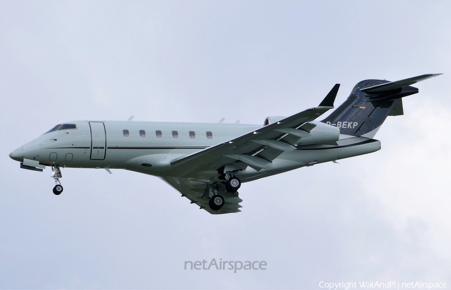 Windrose Air Jetcharter Bombardier BD-100-1A10 Challenger 300 (D-BEKP) | Photo 449648