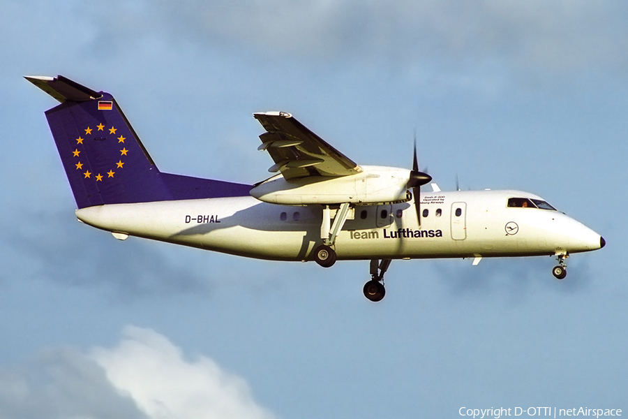 Team Lufthansa (Augsburg Airways) de Havilland Canada DHC-8-202Q (D-BHAL) | Photo 335077