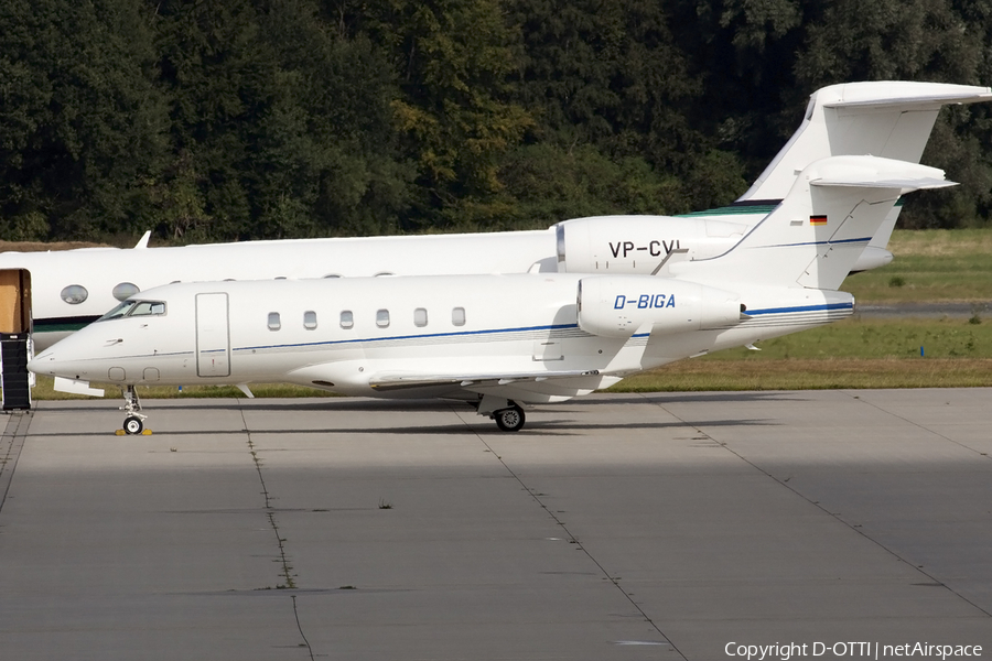 DC Aviation Bombardier BD-100-1A10 Challenger 300 (D-BIGA) | Photo 450284