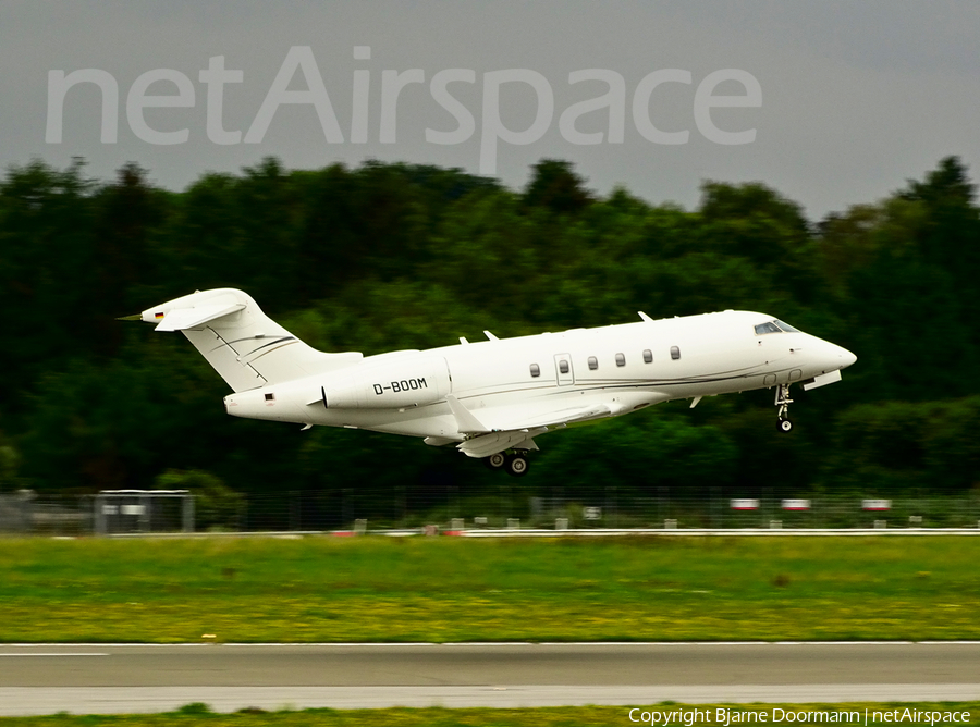 Windrose Air Jetcharter Bombardier BD-100-1A10 Challenger 300 (D-BOOM) | Photo 433387