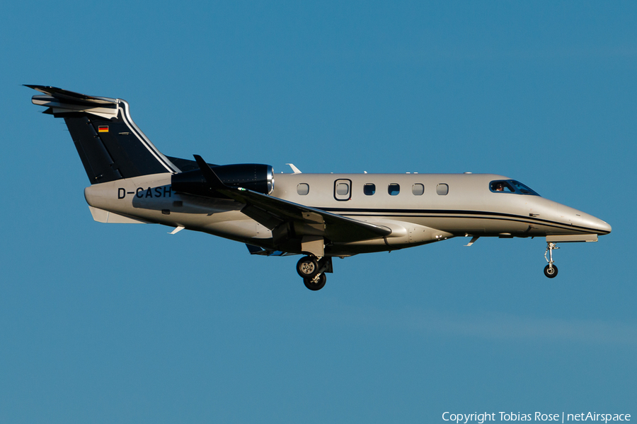 Air Hamburg Embraer EMB-505 Phenom 300 (D-CASH) | Photo 324184