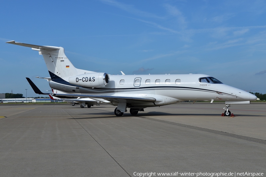 (Private) Embraer EMB-505 Phenom 300 (D-CDAS) | Photo 406217