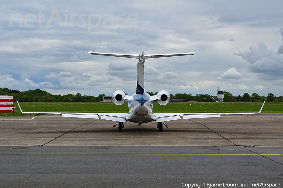 (Private) Embraer EMB-505 Phenom 300 (D-CDMO) | Photo 454119