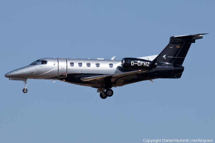 (Private) Embraer EMB-505 Phenom 300 (D-CFHZ) | Photo 536512