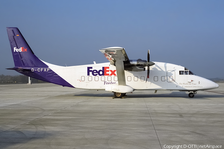 FedEx Feeder (Express Airways) Short 360-300F (D-CFXF) | Photo 441100