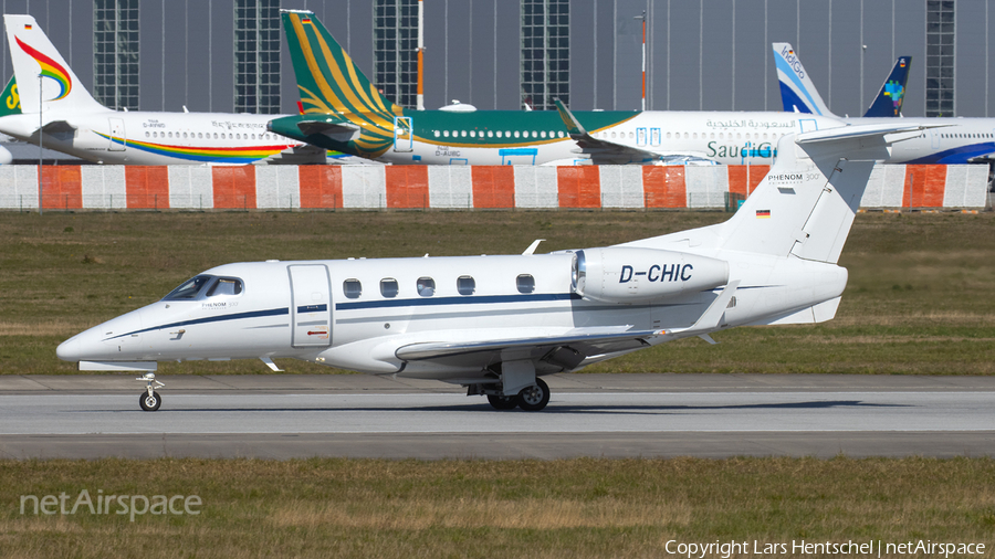 Air Hamburg Embraer EMB-505 Phenom 300 (D-CHIC) | Photo 380227