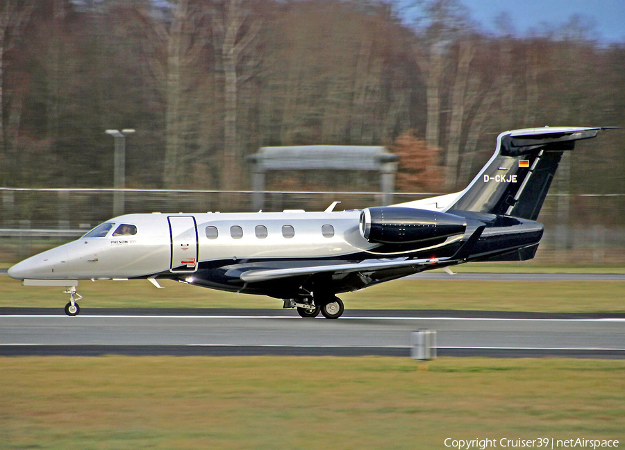 Luxaviation Germany Embraer EMB-505 Phenom 300 (D-CKJE) | Photo 324894