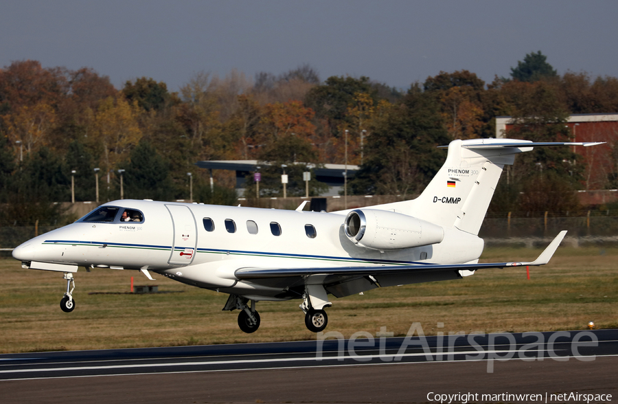 Luxaviation Germany Embraer EMB-505 Phenom 300 (D-CMMP) | Photo 359251