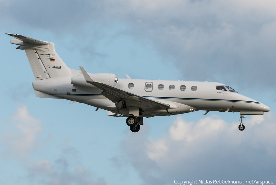 Luxaviation Germany Embraer EMB-505 Phenom 300 (D-CMMP) | Photo 261245