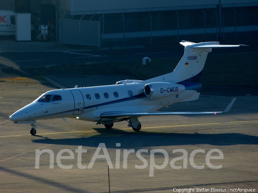 (Private) Embraer EMB-505 Phenom 300 (D-CMOR) | Photo 146337