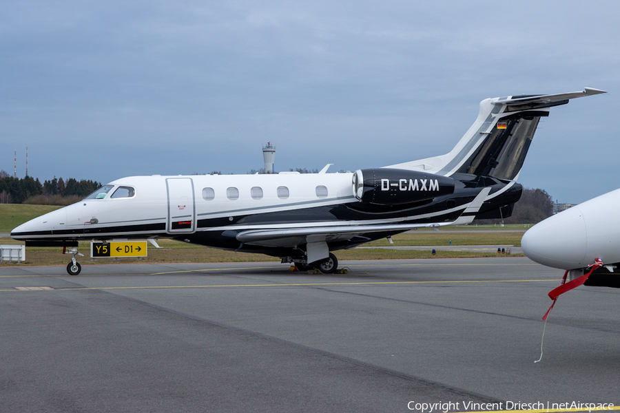 Air Hamburg Embraer EMB-505 Phenom 300 (D-CMXM) | Photo 550406