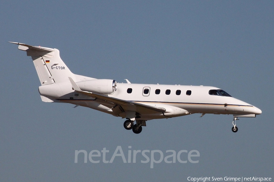 Luxaviation Germany Embraer EMB-505 Phenom 300 (D-CTOR) | Photo 392805