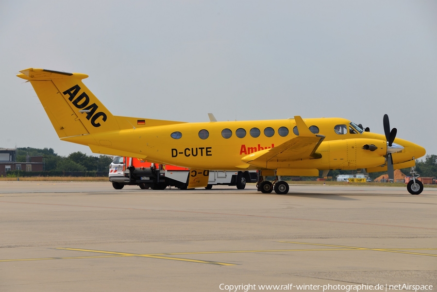 ADAC Luftrettung (Aero-Dienst) Beech King Air 350 (D-CUTE) | Photo 409996