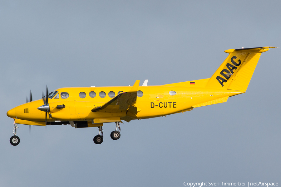 ADAC Luftrettung (Aero-Dienst) Beech King Air 350 (D-CUTE) | Photo 157202
