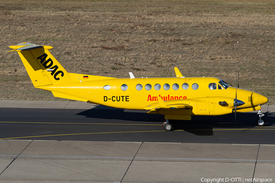 ADAC Luftrettung (Aero-Dienst) Beech King Air 350 (D-CUTE) | Photo 273692