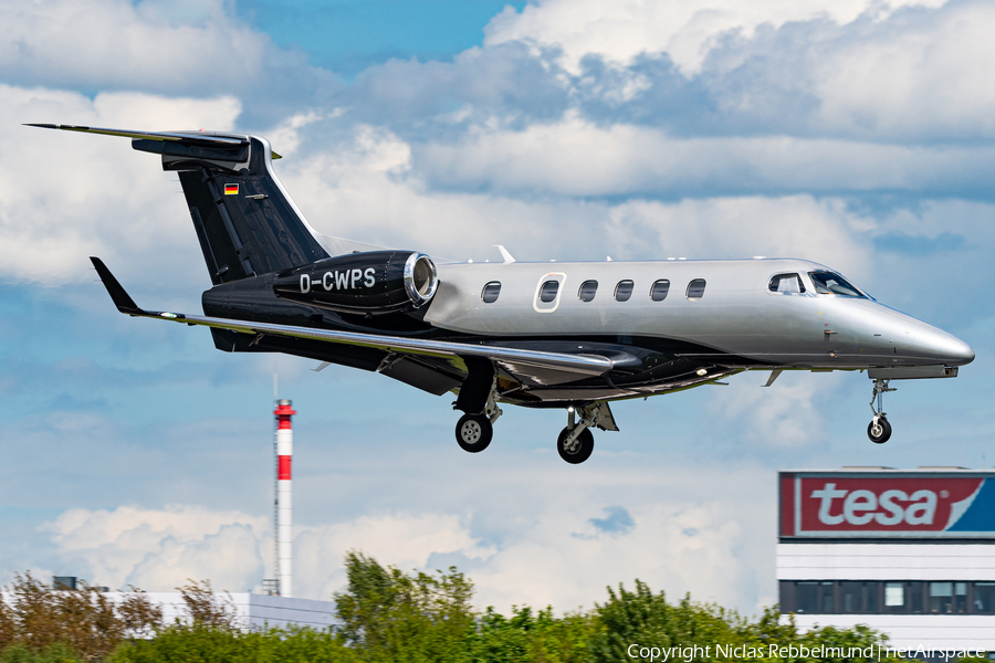 (Private) Embraer EMB-505 Phenom 300 (D-CWPS) | Photo 449028