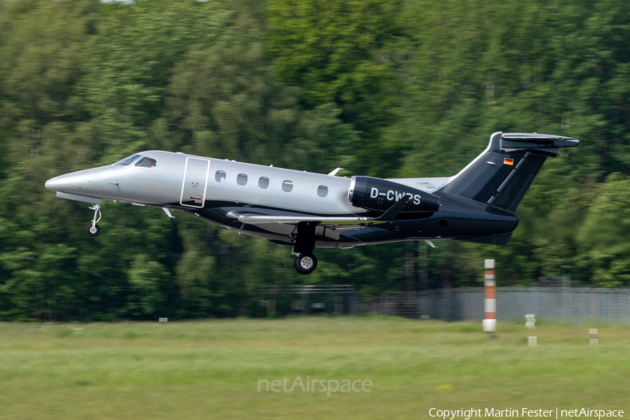 (Private) Embraer EMB-505 Phenom 300 (D-CWPS) | Photo 451451