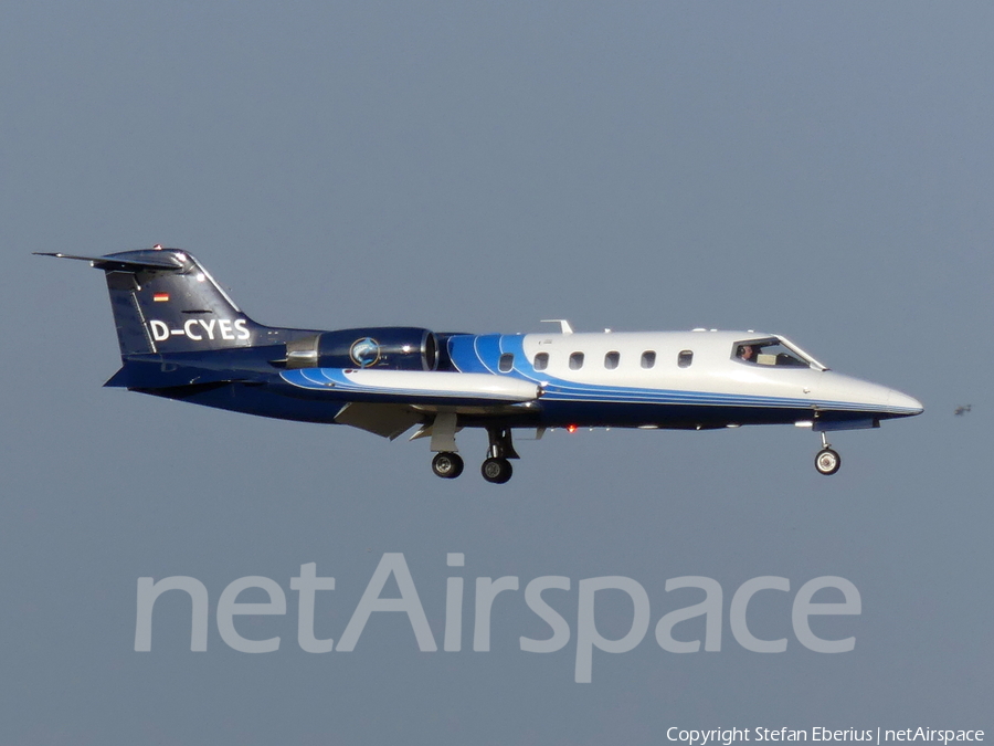 Air Alliance Flight Center Learjet 35A (D-CYES) | Photo 432624