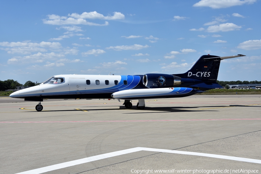 Air Alliance Flight Center Learjet 35A (D-CYES) | Photo 443120