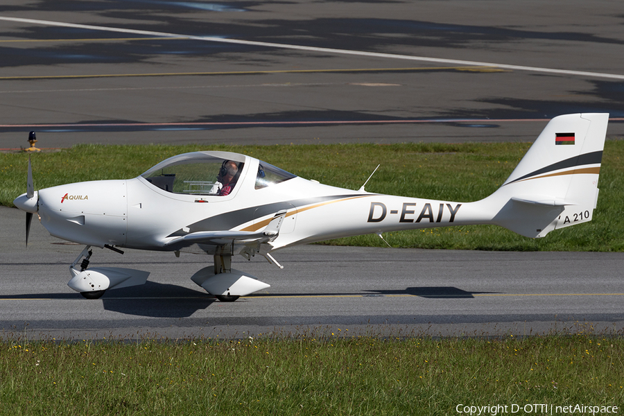 (Private) Aquila A210 (D-EAIY) | Photo 178783