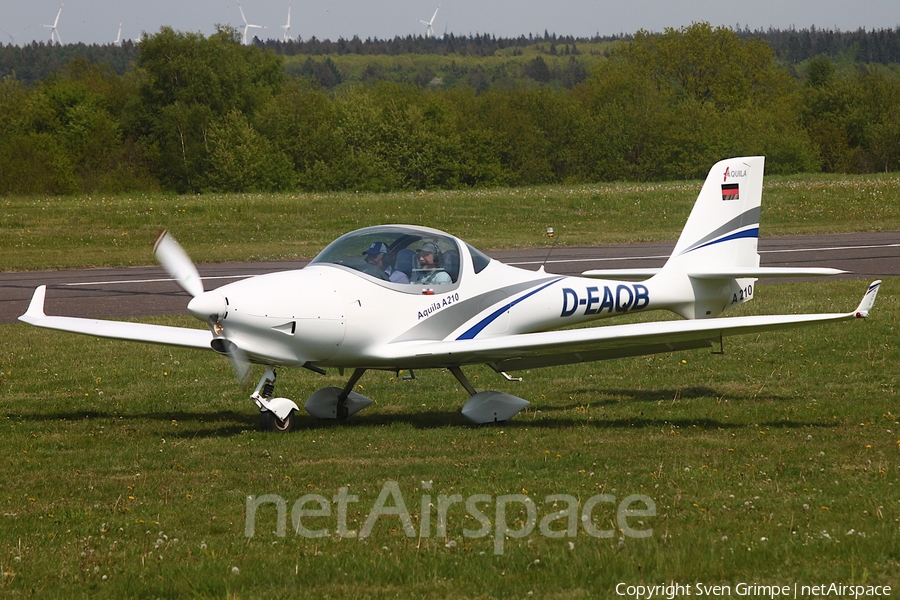 (Private) Aquila A210 (D-EAQB) | Photo 569727