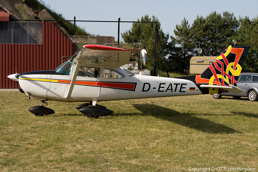 (Private) Cessna 172D Skyhawk (D-EATE) | Photo 263329