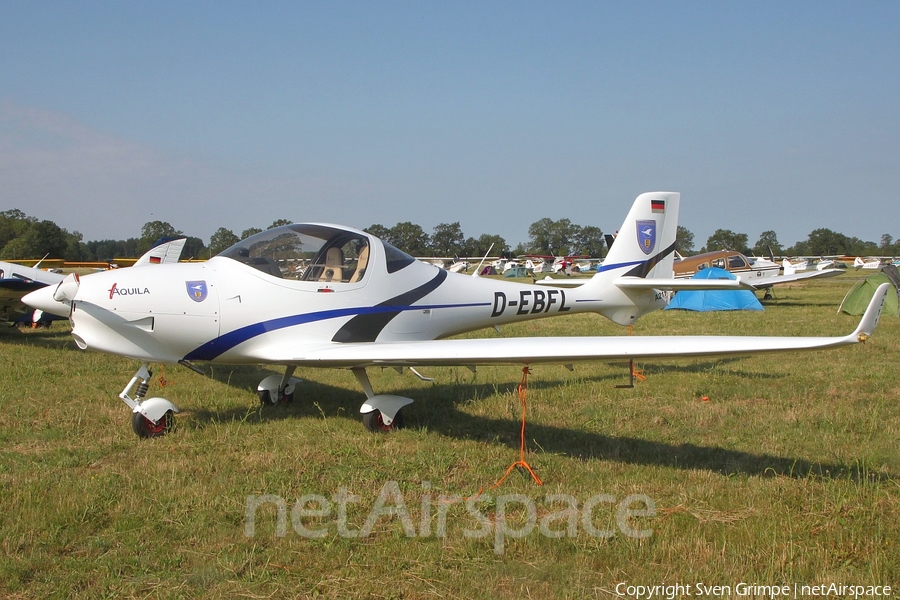 (Private) Aquila A211G (D-EBFL) | Photo 332593