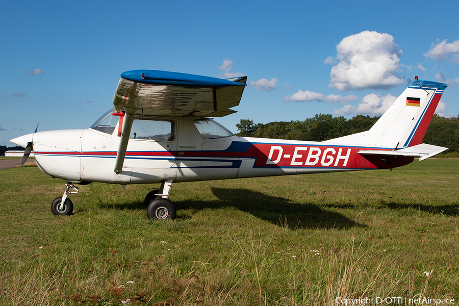 (Private) Cessna F150J (D-EBGH) | Photo 401090