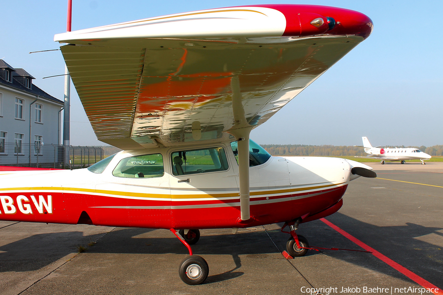 (Private) Cessna 172RG Cutlass II (D-EBGW) | Photo 193885