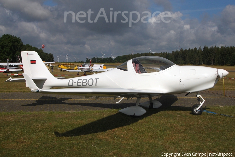 FSV Cumulus Uelzen Aquila A210 (D-EBOT) | Photo 509989