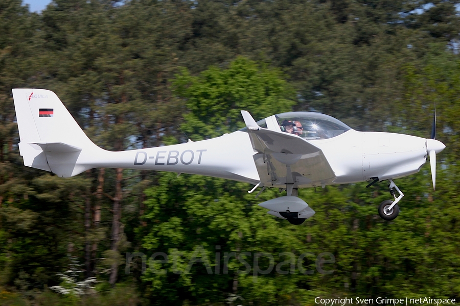 FSV Cumulus Uelzen Aquila A210 (D-EBOT) | Photo 570284