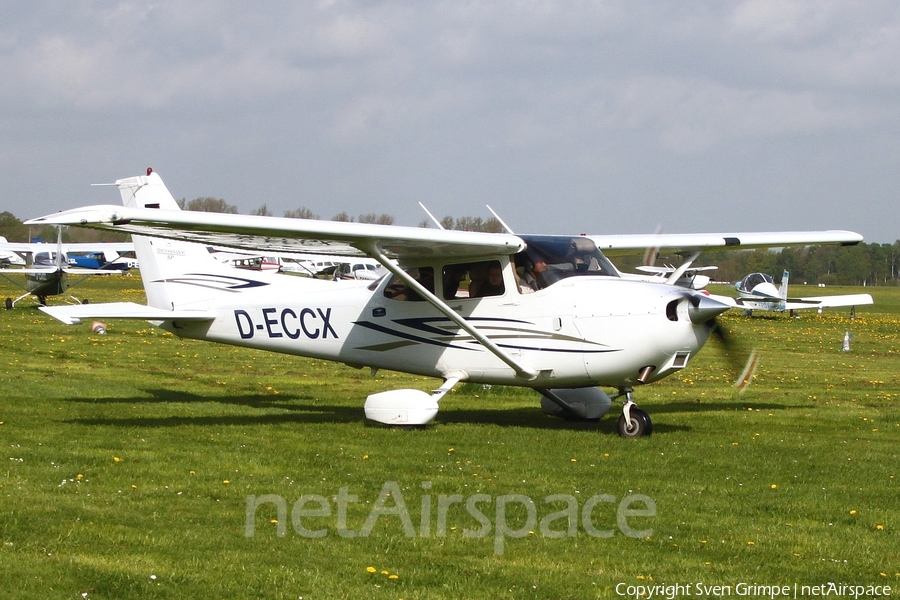 Air Hamburg Cessna 172S Skyhawk SP (D-ECCX) | Photo 26224