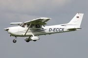 Air Hamburg Cessna 172S Skyhawk SP (D-ECCX) at  Uetersen - Heist, Germany