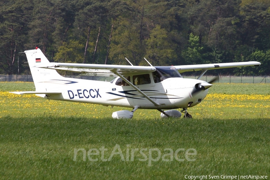 Air Hamburg Cessna 172S Skyhawk SP (D-ECCX) | Photo 26589