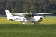 Air Hamburg Cessna 172S Skyhawk SP (D-ECCX) at  Uetersen - Heist, Germany