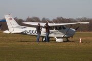 Air Hamburg Cessna 172S Skyhawk SP (D-ECCX) at  Uetersen - Heist, Germany