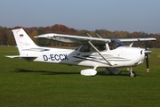 Air Hamburg Cessna 172S Skyhawk SP (D-ECCX) at  Uetersen - Heist, Germany