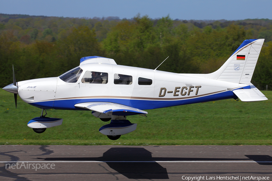 Dithmarscher Luftsportverein - DLV Piper PA-28-181 Archer III (D-ECFT) | Photo 76072