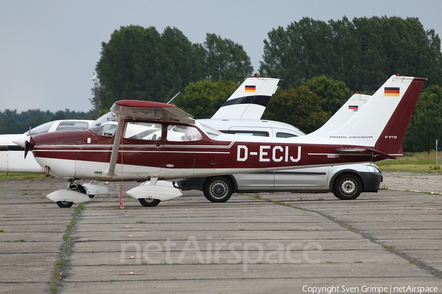 (Private) Cessna F172H Skyhawk (D-ECIJ) | Photo 55093