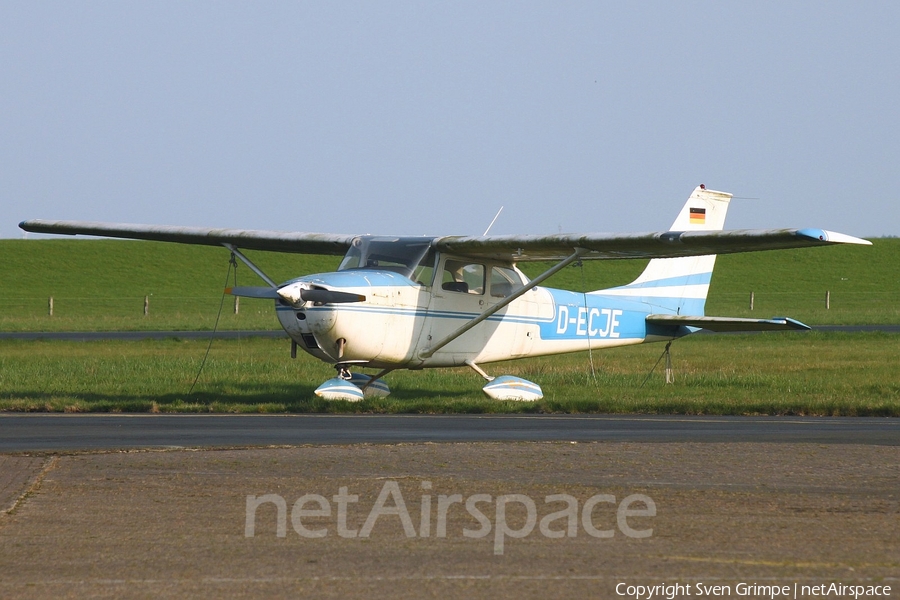 (Private) Cessna F172H Skyhawk (D-ECJE) | Photo 240236