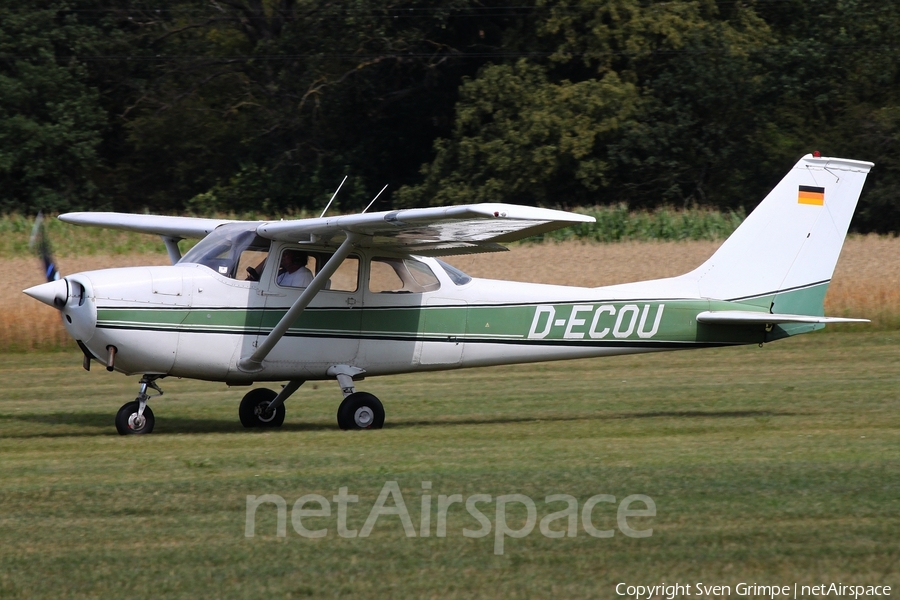 (Private) Cessna F172K Skyhawk (D-ECOU) | Photo 467676