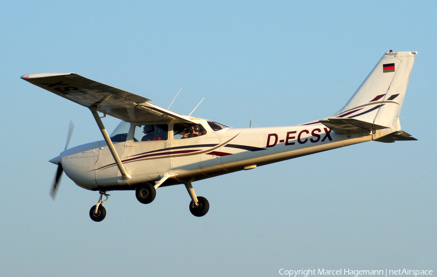(Private) Cessna F172E Skyhawk (D-ECSX) | Photo 124722