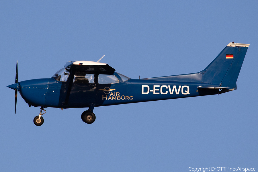 Air Hamburg Cessna F172M Skyhawk (D-ECWQ) | Photo 368378