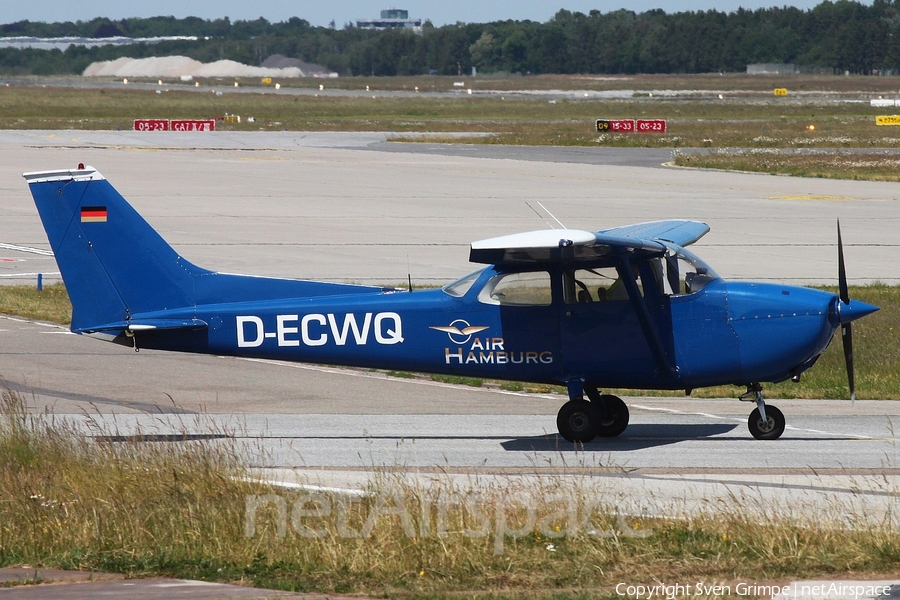 Air Hamburg Cessna F172M Skyhawk (D-ECWQ) | Photo 387993