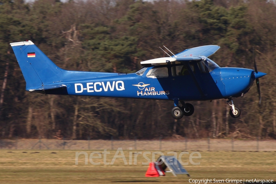Air Hamburg Cessna F172M Skyhawk (D-ECWQ) | Photo 433255