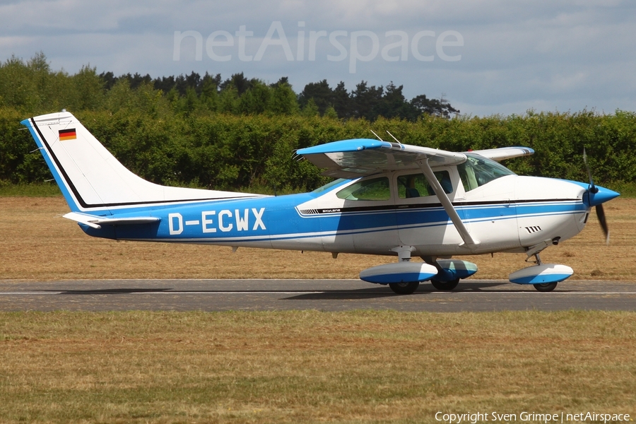 (Private) Cessna 182P Skylane (D-ECWX) | Photo 510383