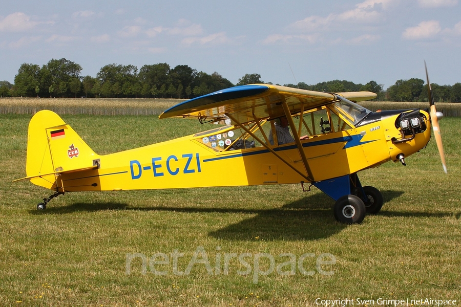(Private) Piper J3C-90 Cub (D-ECZI) | Photo 332599