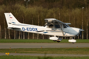 (Private) Cessna 172S Skyhawk SP (D-EDDX) at  Hamburg - Fuhlsbuettel (Helmut Schmidt), Germany