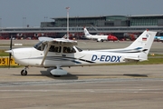 (Private) Cessna 172S Skyhawk SP (D-EDDX) at  Hamburg - Fuhlsbuettel (Helmut Schmidt), Germany